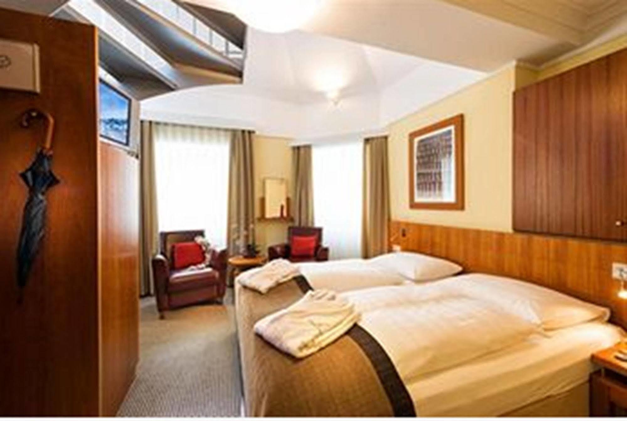 Hotel Post Bad Gastein Exterior photo